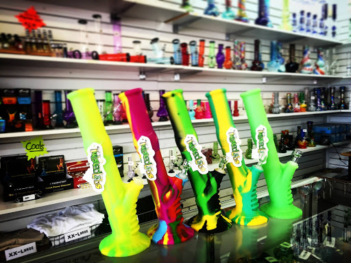 Tobacco Shop «the Smoke and Glass Shop», reviews and photos, 1746 E Joppa Rd, Parkville, MD 21234, USA