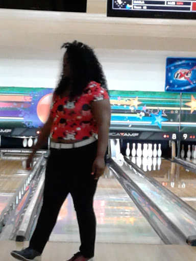 Bowling Alley «Crest Hill Lanes & Keglers Sportsbar and Grill», reviews and photos, 905 Theodore St, Crest Hill, IL 60403, USA