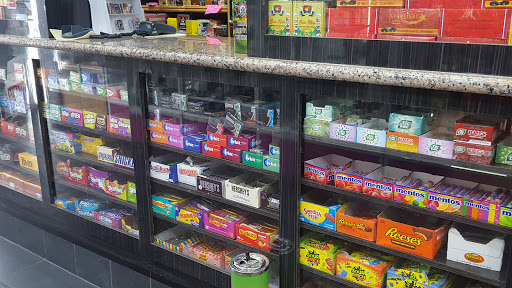 Tobacco Shop «Deboo Tobacco Shop», reviews and photos, 146-15 Jamaica Ave, Jamaica, NY 11435, USA