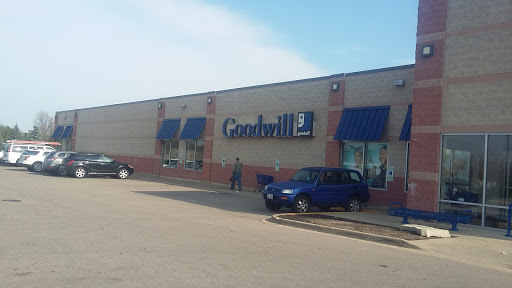 Thrift Store «Goodwill Store & Donation Center», reviews and photos, 450 N Randall Rd, Batavia, IL 60510, USA