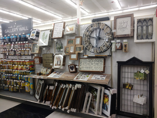 Craft Store «Michaels», reviews and photos, 8851 Veterans Memorial Blvd, Metairie, LA 70003, USA