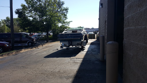 Tire Shop «Discount Tire Store - Joliet, IL», reviews and photos, 1719 W Jefferson St, Joliet, IL 60435, USA