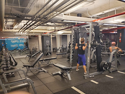 Crunch Fitness - Union Square - 113 4th Ave, New York, NY 10003