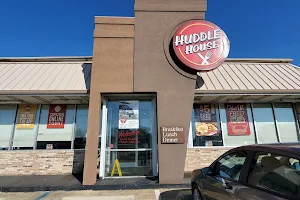 Huddle House image