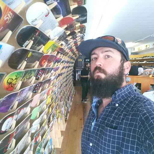 Skate Shop «Plus Skateshop Orlando», reviews and photos, 1646 E Colonial Dr, Orlando, FL 32803, USA