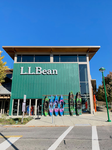 Clothing Store «L.L. Bean», reviews and photos, 1 Ridge Hill Boulevard, Yonkers, NY 10710, USA