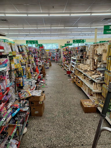Dollar Store «Dollar Tree», reviews and photos, 2704 E Burleigh Blvd, Eustis, FL 32726, USA