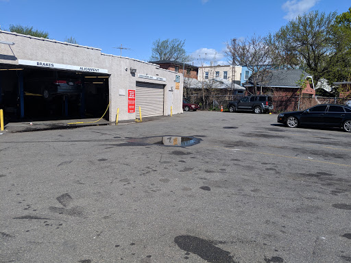 Car Repair and Maintenance «Pep Boys Auto Service & Tire», reviews and photos, 13929 Hillside Avenue, Jamaica, NY 11435, USA