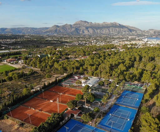 IQL Sports - Tennis and Padel Academy - Senderò de la Barrina, s/n, 03503 Benidorm, Alicante