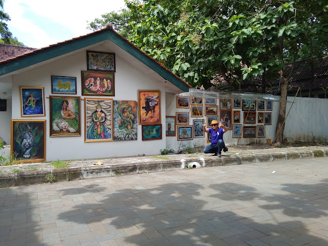 Galeri Pakungwati D'boy Collection