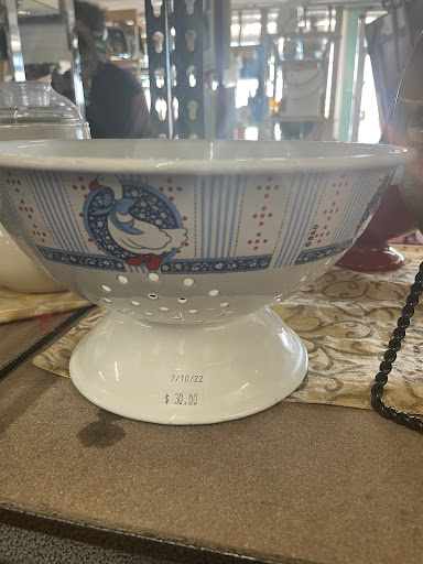 Thrift Store «Safe Haven Animal Sanctuary Thrift Shop», reviews and photos, 840 El Paseo Rd, Las Cruces, NM 88001, USA