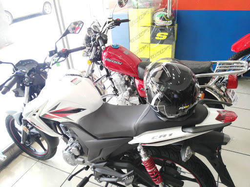 Hipertienda de motos Metrocentro San Salvador (Motos Freedom, TVS, Honda y Hero - Repuestos y Fuerza Motriz)