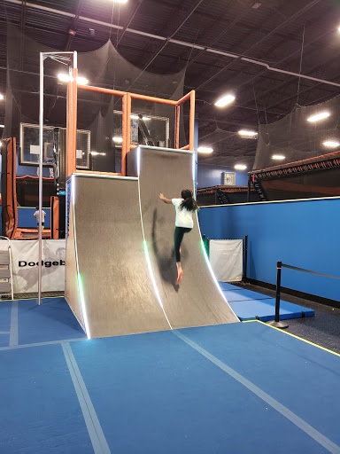 Amusement Center «Sky Zone Trampoline Park», reviews and photos, 5355 Distriplex Farms Dr #102, Memphis, TN 38141, USA
