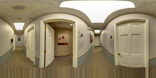 Eye Care Center «Skowron Eye Care», reviews and photos, 370 N York St, Elmhurst, IL 60126, USA