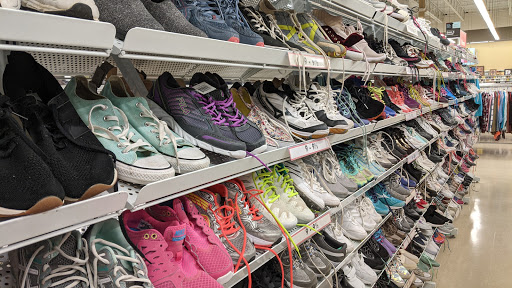 Thrift Store «Savers», reviews and photos, 21201 Center Ridge Rd, Rocky River, OH 44116, USA