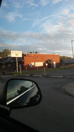 Night Club «Club Illusion», reviews and photos, 526 E Broadway, East St Louis, IL 62201, USA