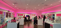 T-Mobile Experience Store - Photo 2 - Car repair in Danbury, CT, Danbury