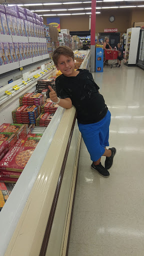 Grocery Store «Grocery Outlet Bargain Market», reviews and photos, 878 Molalla Ave, Oregon City, OR 97045, USA