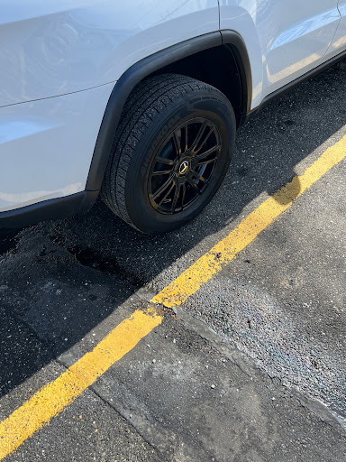 Car Wash «New High Tech Car Wash Inc», reviews and photos, 2450 Jericho Turnpike, Garden City Park, NY 11040, USA