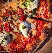 Plats et boissons du Pizzeria L'Authentique Pizza à Marseille - n°7