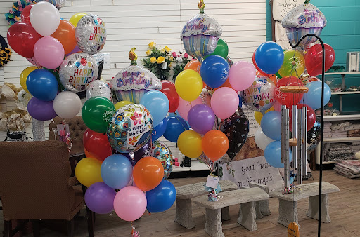 Florist «Blissful Blooms Floral», reviews and photos, 17 East Ave, Monroe, OH 45050, USA