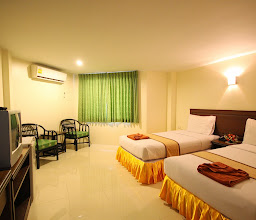 Twin Palms Resort Pattaya photo