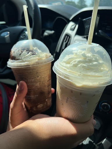 Coffee Shop «Starbucks», reviews and photos, 1309 W Henderson St, Cleburne, TX 76033, USA