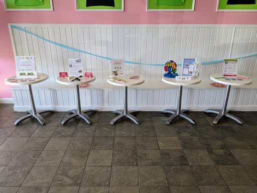 Frozen Yogurt Shop «sweetFrog», reviews and photos, 34 Shunpike Rd #28, Cromwell, CT 06416, USA