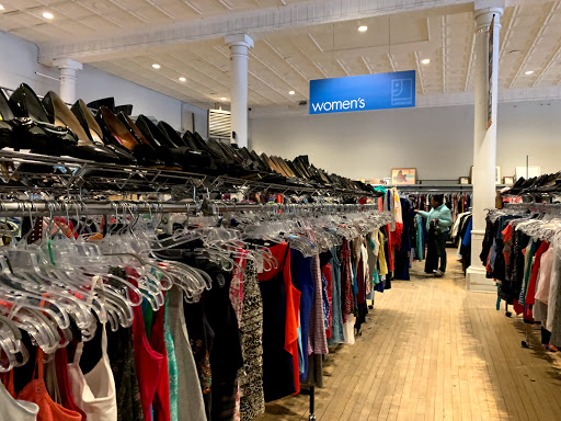 Thrift Store «Goodwill Denver - Broadway», reviews and photos, 21 S Broadway, Denver, CO 80209, USA