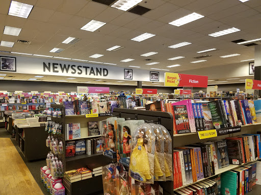 Book Store «Books-A-Million», reviews and photos, 994 Breckenridge Ln, Louisville, KY 40207, USA