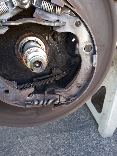 Auto Repair Shop «Kens Tire and Auto LLC», reviews and photos, 10675 N 67th Ave, Glendale, AZ 85304, USA