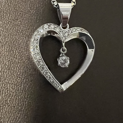 Jewelry Store «Premier Jewelers», reviews and photos, 9810 Baymeadows Rd #11, Jacksonville, FL 32256, USA