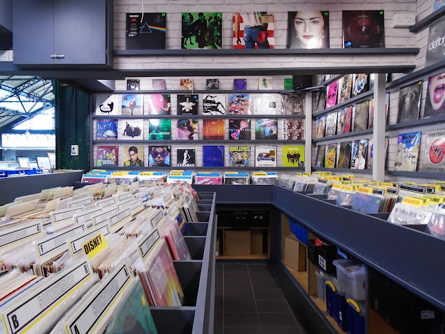Kellys Records - Music store