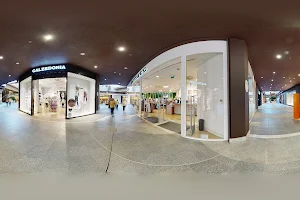 Holea Shopping Center image