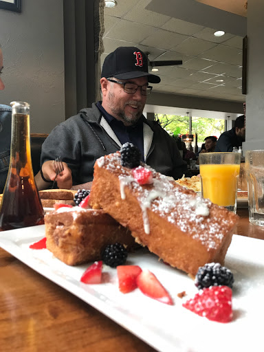 Breakfast Restaurant «Cozy Corner Breakfast Boutique», reviews and photos, 138 N Marion St, Oak Park, IL 60301, USA