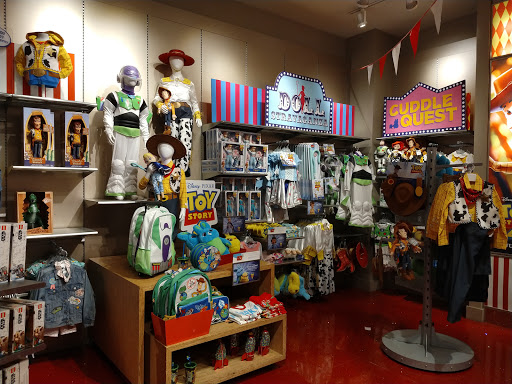 Toy Store «Disney Store», reviews and photos, 400 S Baldwin Ave, Arcadia, CA 91007, USA