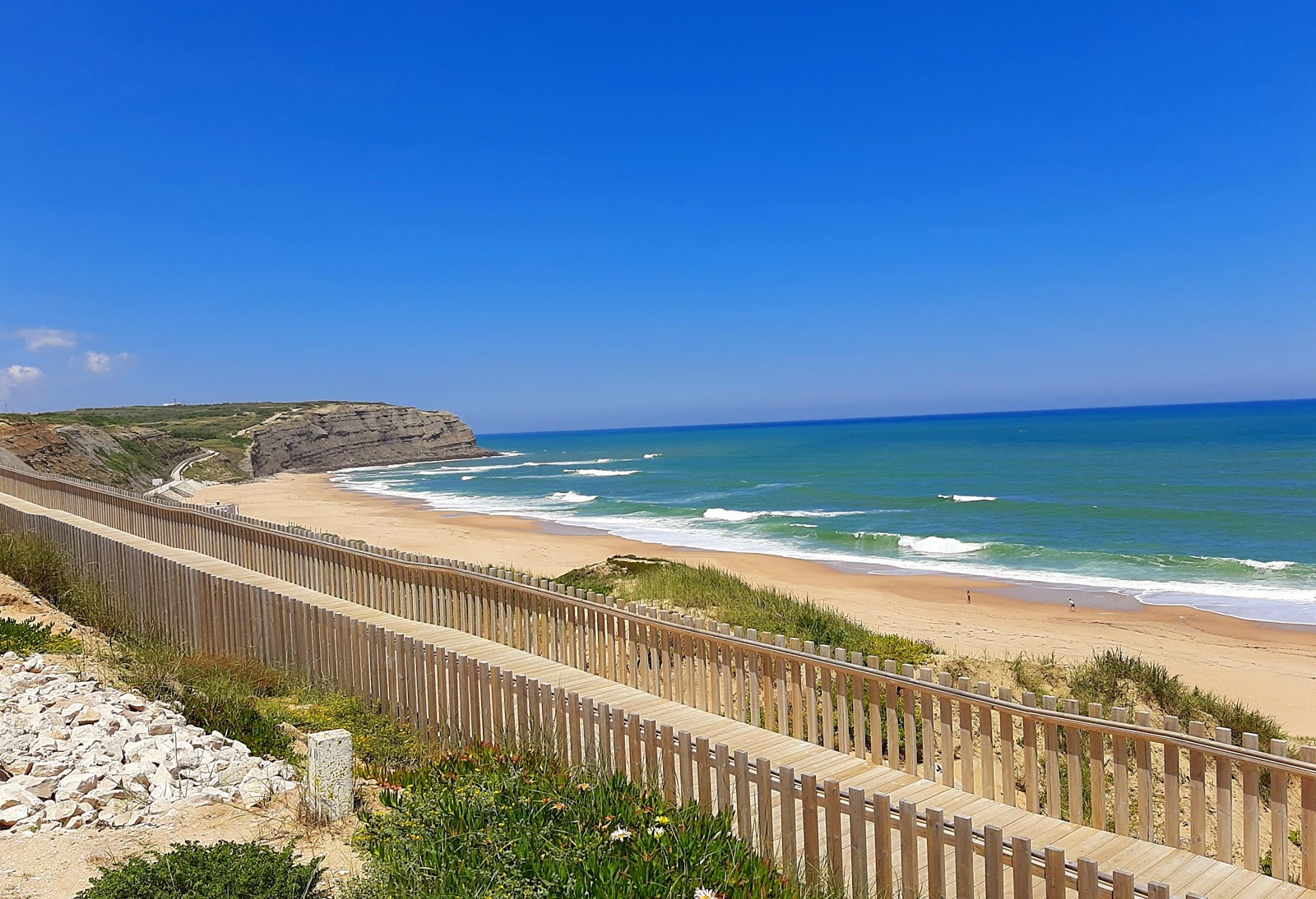 Foto von Praia Azul mit langer gerader strand