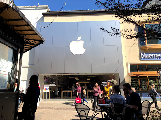 Shopping Mall «Bridgeport Village», reviews and photos, 7455 SW Bridgeport Rd, Tigard, OR 97224, USA