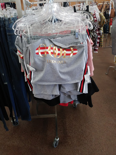 Beauty Salon «Remy Co.», reviews and photos, 1150 E Van Buren St, Phoenix, AZ 85006, USA