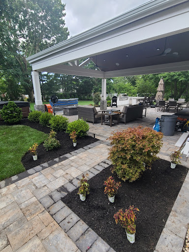 Triple-E Landscaping image 1