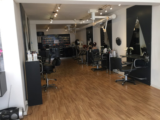 Beebob Hairstudio in Sindal, Hjørring