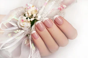 Venus Nails & Spa image