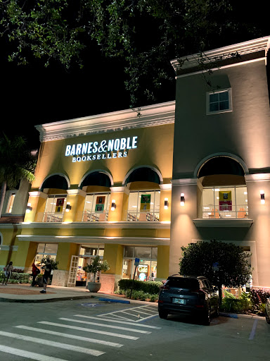 Book Store «Barnes & Noble», reviews and photos, 2051 N Federal Hwy, Fort Lauderdale, FL 33305, USA