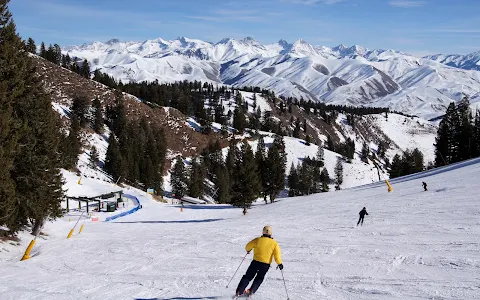 Sun Valley Ski Resorts, Weather & Snow Report image