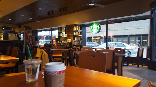 Coffee Shop «Starbucks», reviews and photos, 164 N York St, Elmhurst, IL 60126, USA