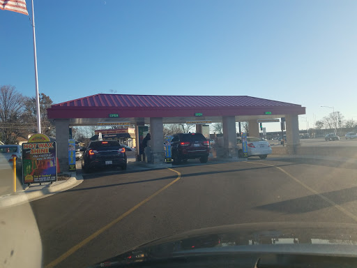 Rainstorm Car Wash en Elgin