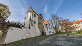 Dolní zámek