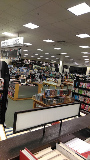 Book Store «Barnes & Noble Booksellers Happy Valley», reviews and photos, 2501 W Happy Valley Rd, Phoenix, AZ 85085, USA