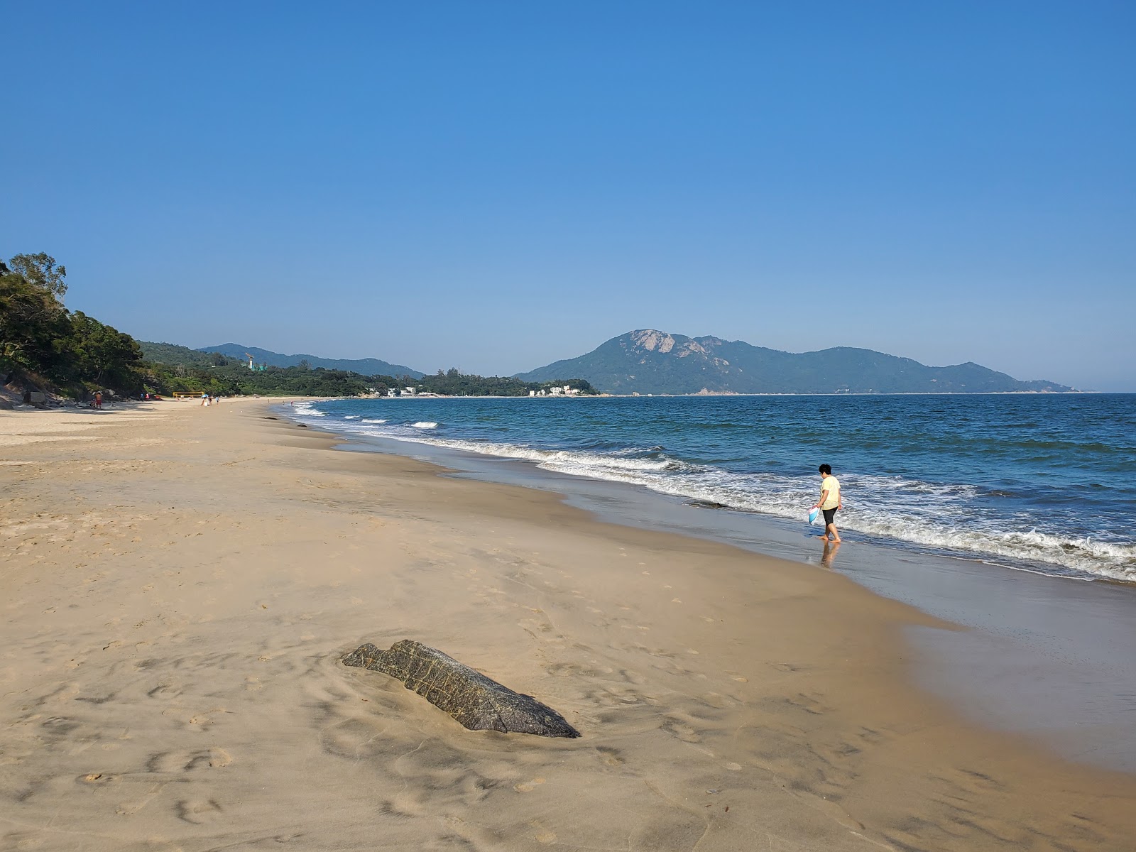 Foto van Lower Cheung Sha Beach met helder zand oppervlakte