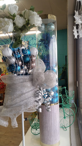 Florist «Blissful Blooms Floral», reviews and photos, 17 East Ave, Monroe, OH 45050, USA